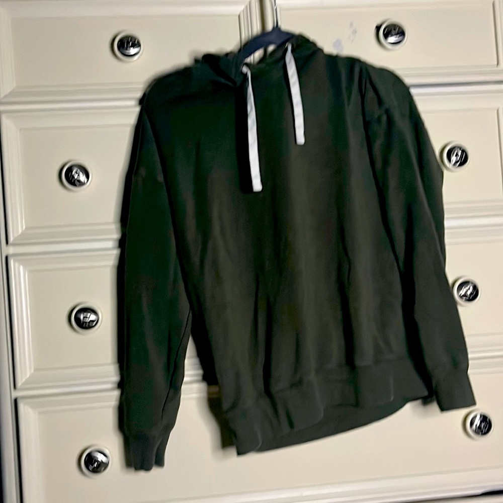 Dark green sweatshirt with hoodie